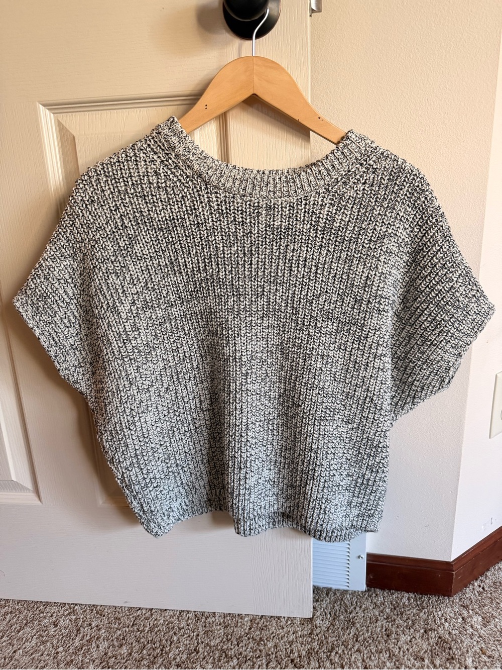 GAP Marled Gray Short-Sleeve Crew Sweater